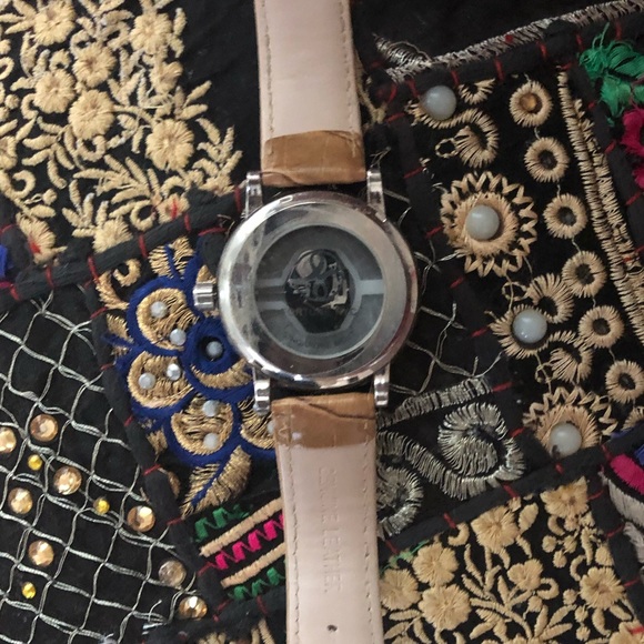 Mens Leather Band Watch - Picture 2 of 7